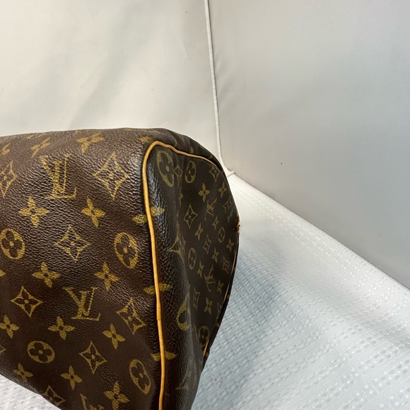 Authentic Louis Vuitton monogram speedy - Picture 15 of 15